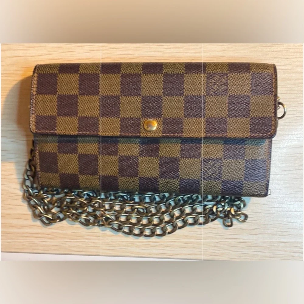 Louis Vuitton Vintage Damier Ebene Canvas Sarah Wallet EUC